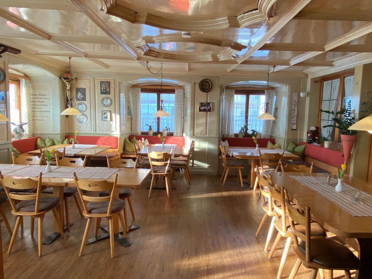 Gasthof - Pension - Adler ヴァイラー・ジンマーベルク エクステリア 写真