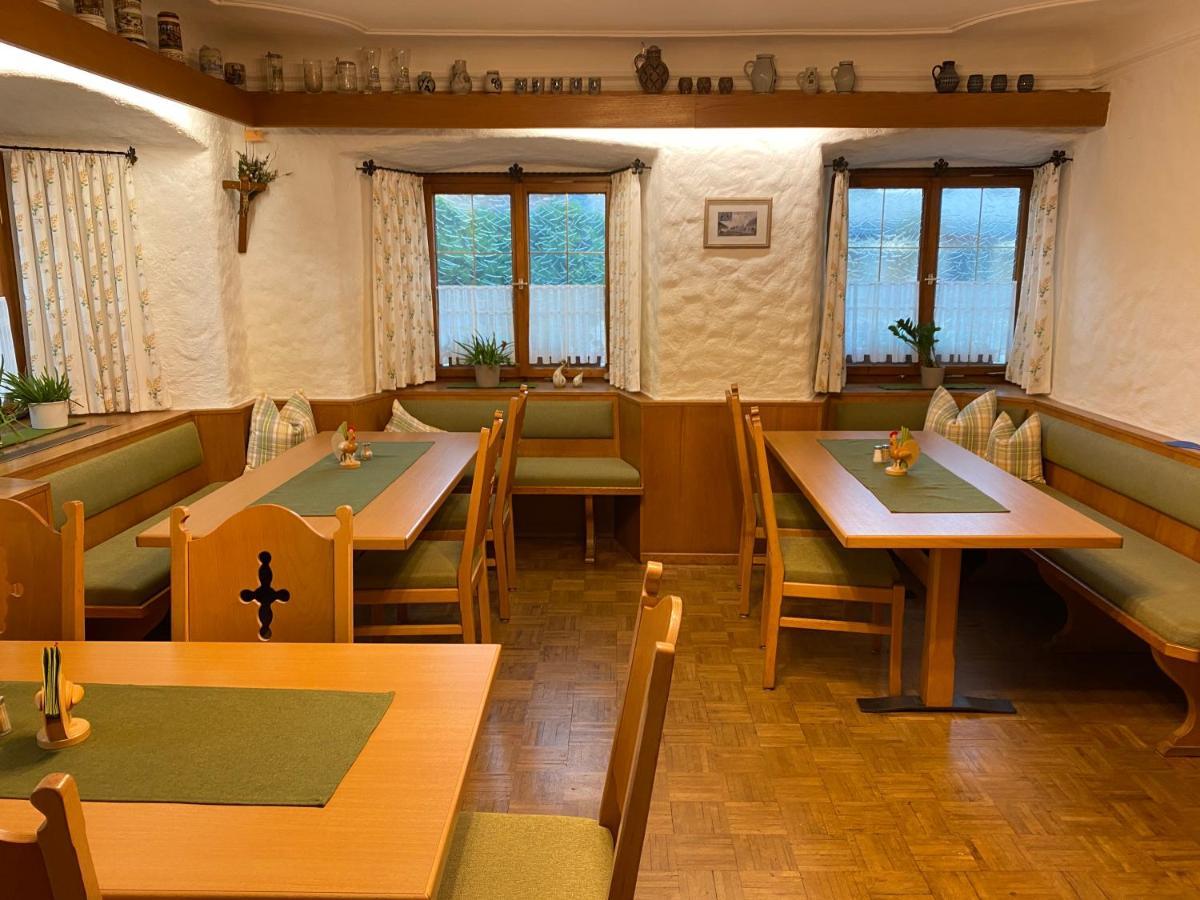 Gasthof - Pension - Adler ヴァイラー・ジンマーベルク エクステリア 写真