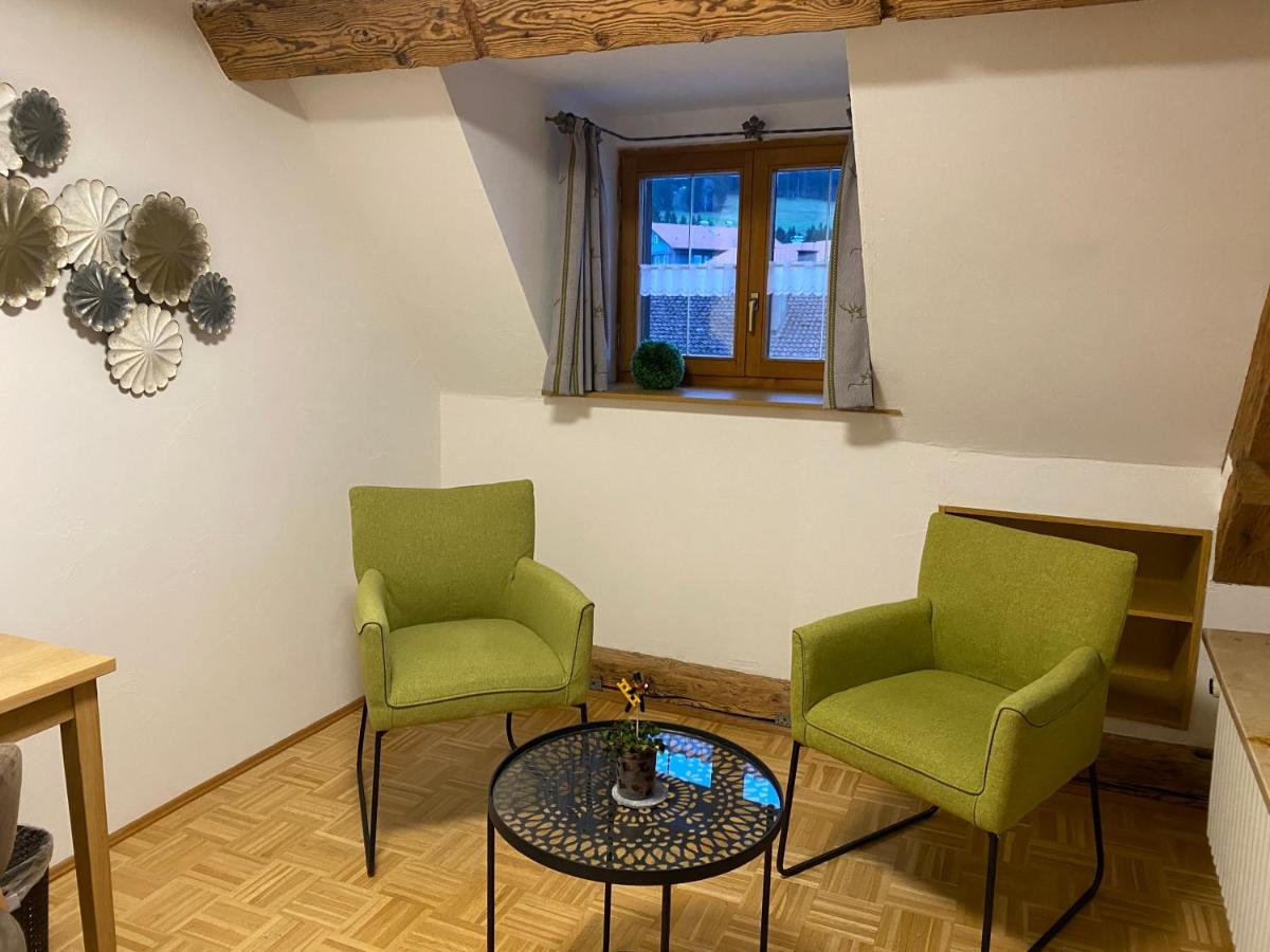 Gasthof - Pension - Adler ヴァイラー・ジンマーベルク エクステリア 写真